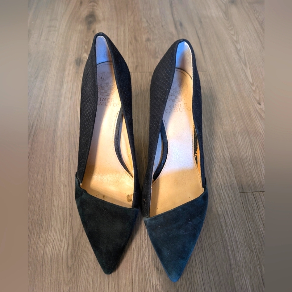 Vince Camuto Black Pumps